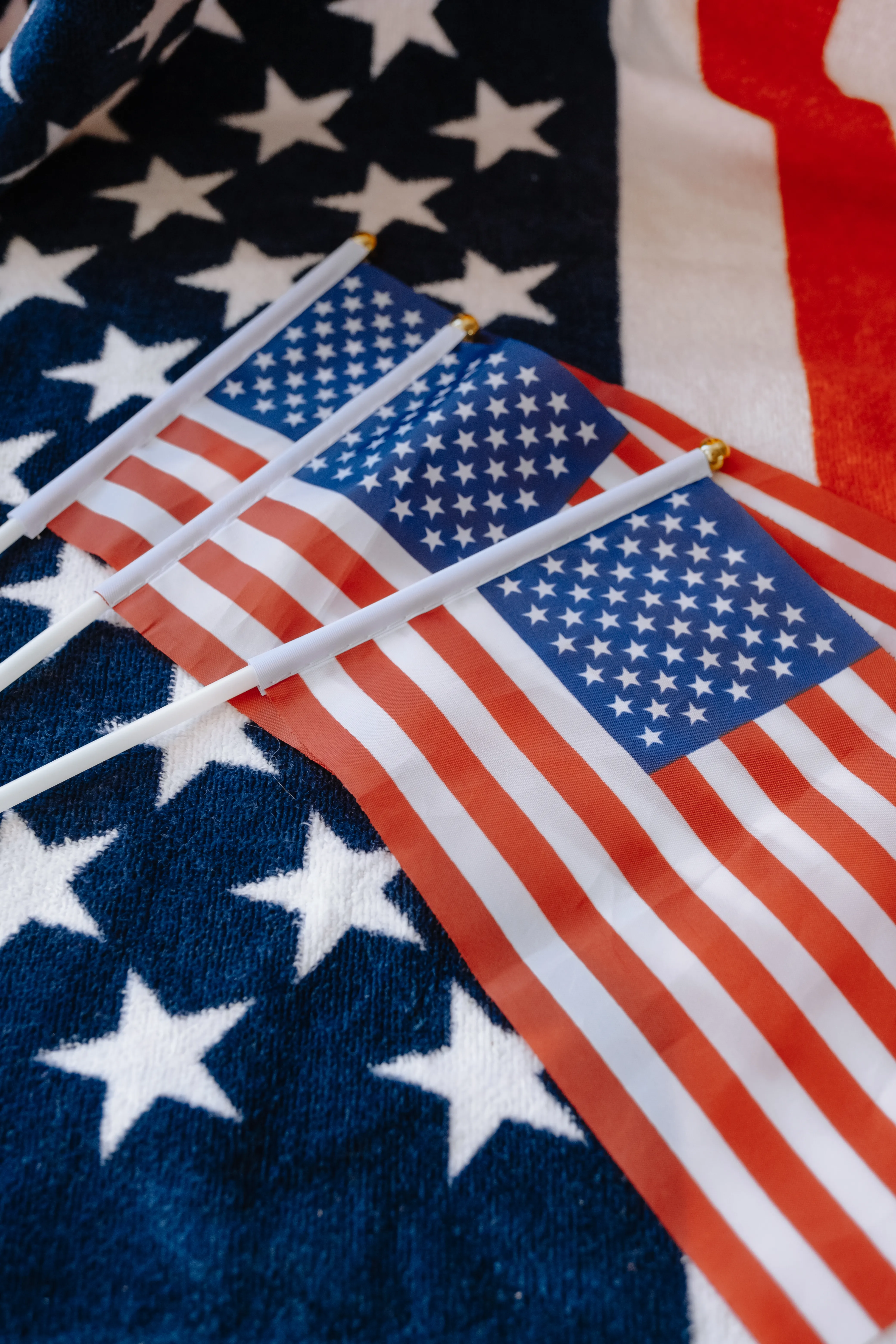 4TH OF JULY FLAGS (BIG)